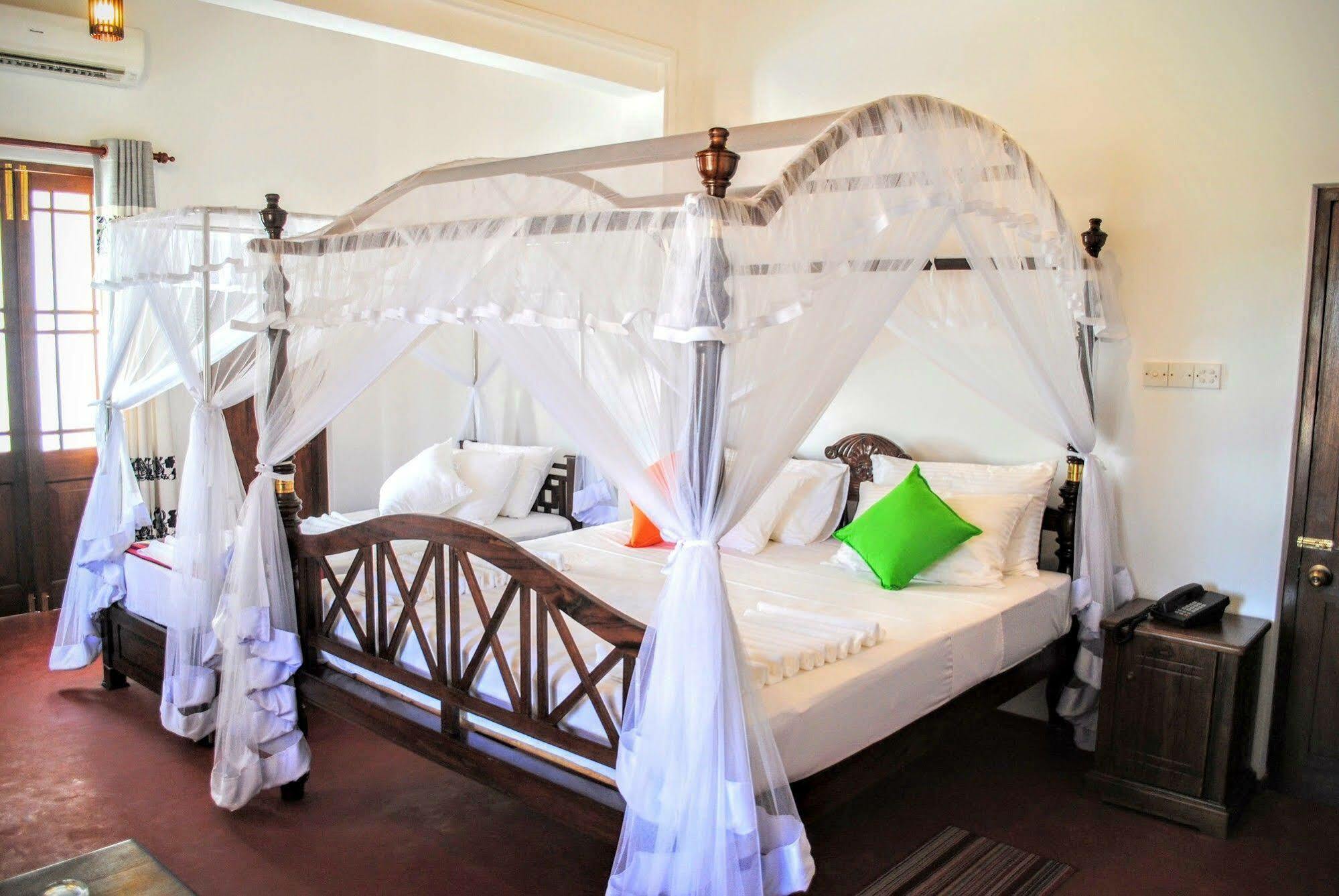 Miura Dutch Edge Hotel Negombo Luaran gambar